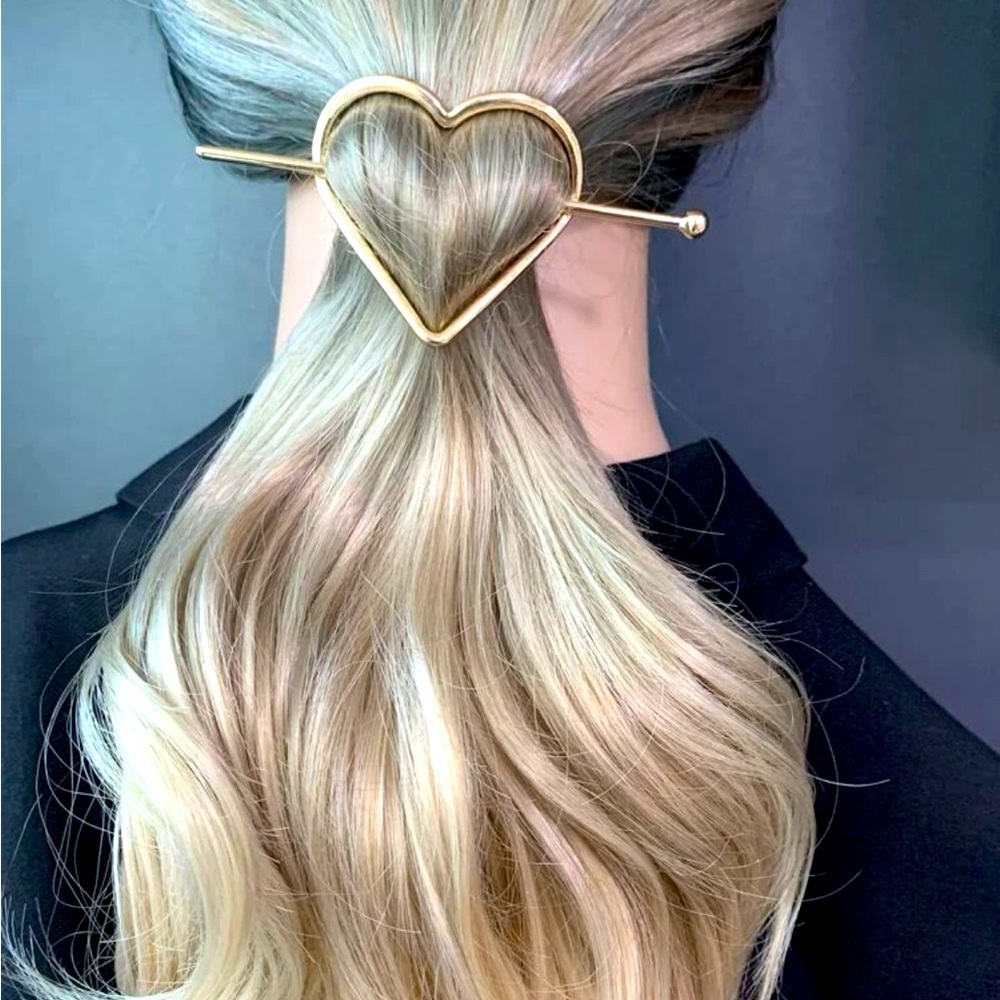 Metal Heart Hair Pin NEW 🏷️